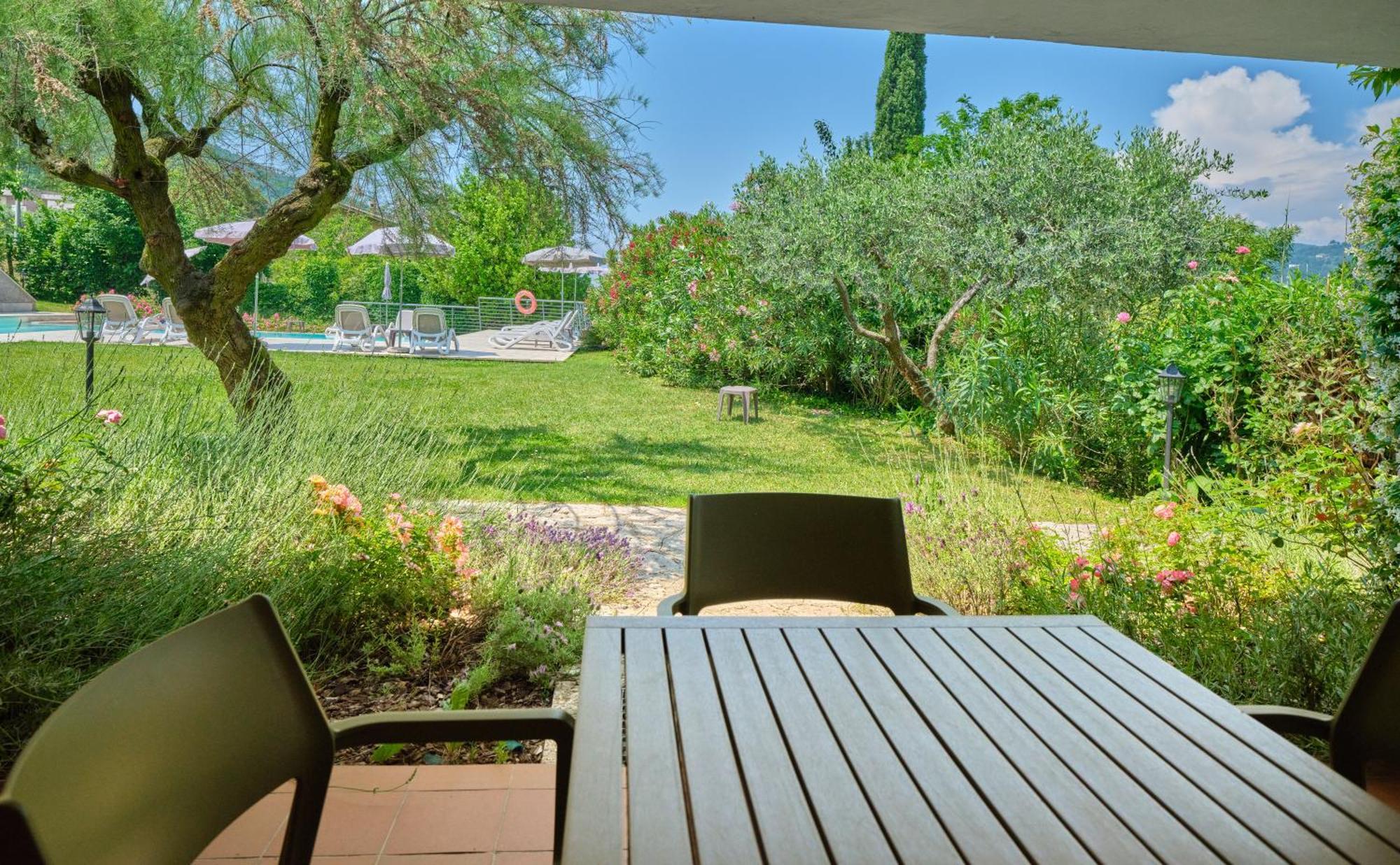 Appartamenti Le Rasole Garda  Ngoại thất bức ảnh