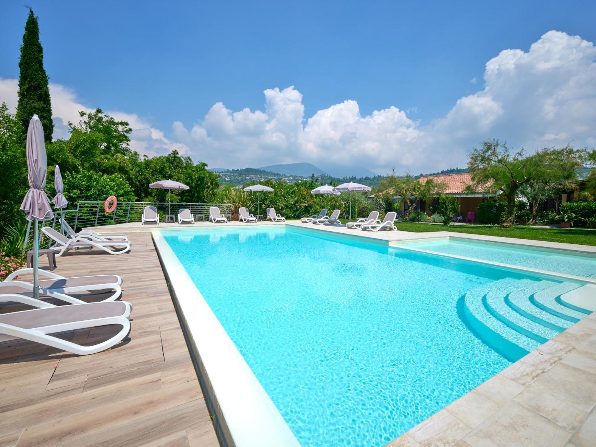 Appartamenti Le Rasole Garda  Ngoại thất bức ảnh