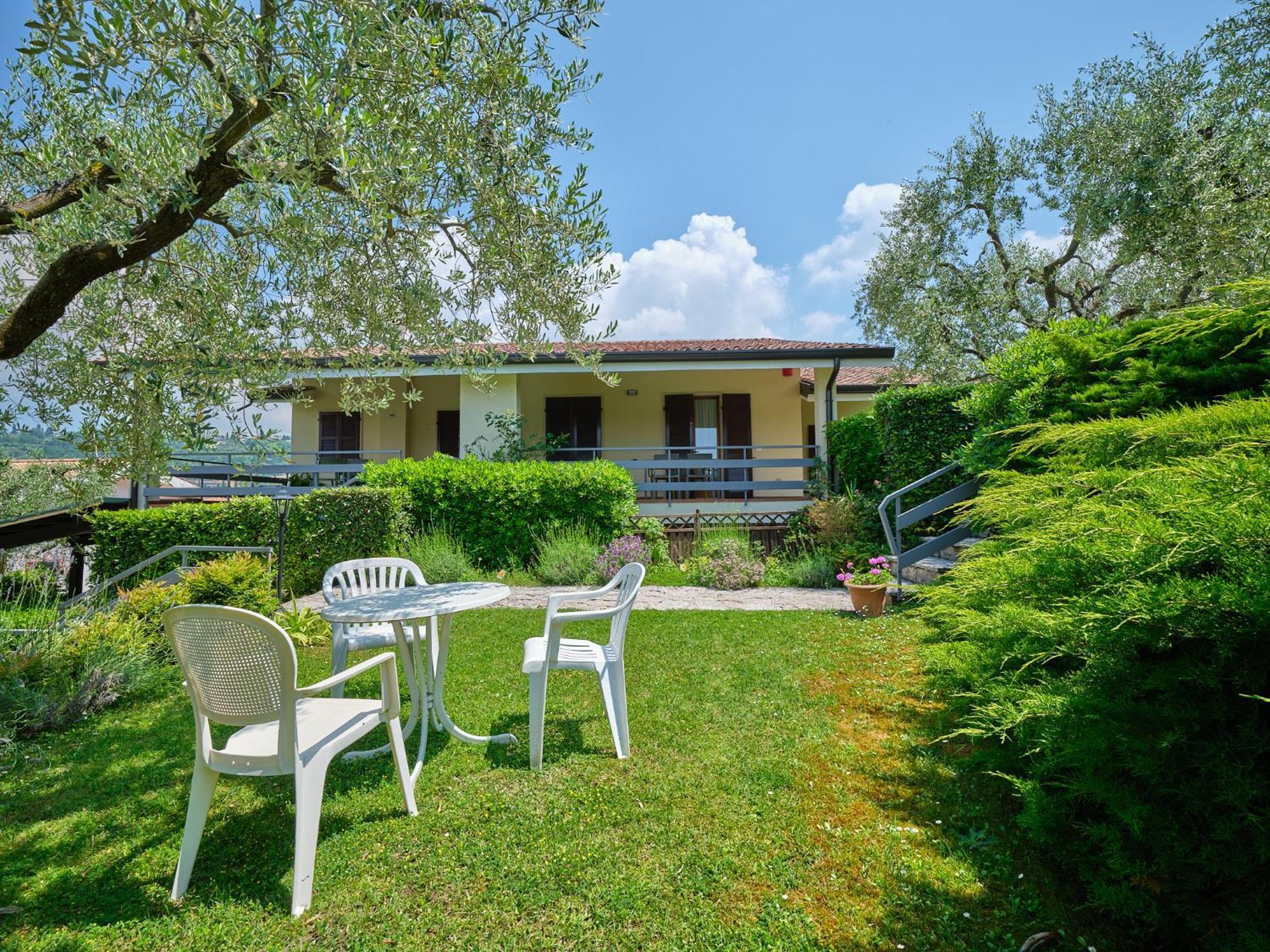 Appartamenti Le Rasole Garda  Ngoại thất bức ảnh